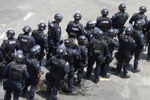 LA Riot police - News Taco